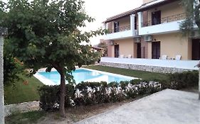 Villa-Toula